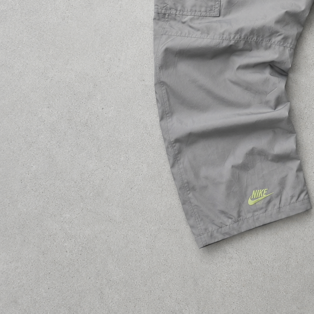 Nike Track Pants Grau Limited (Size M)