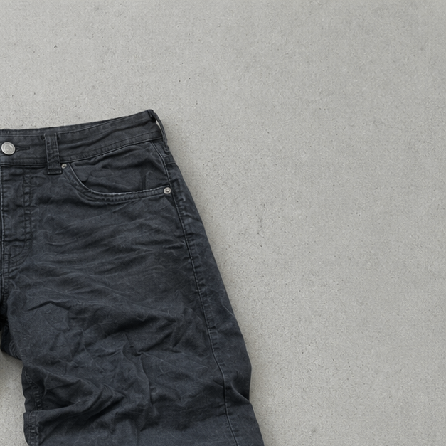 True Religion Straight Fit Jeans Grau Rare (W31 | DE 46)