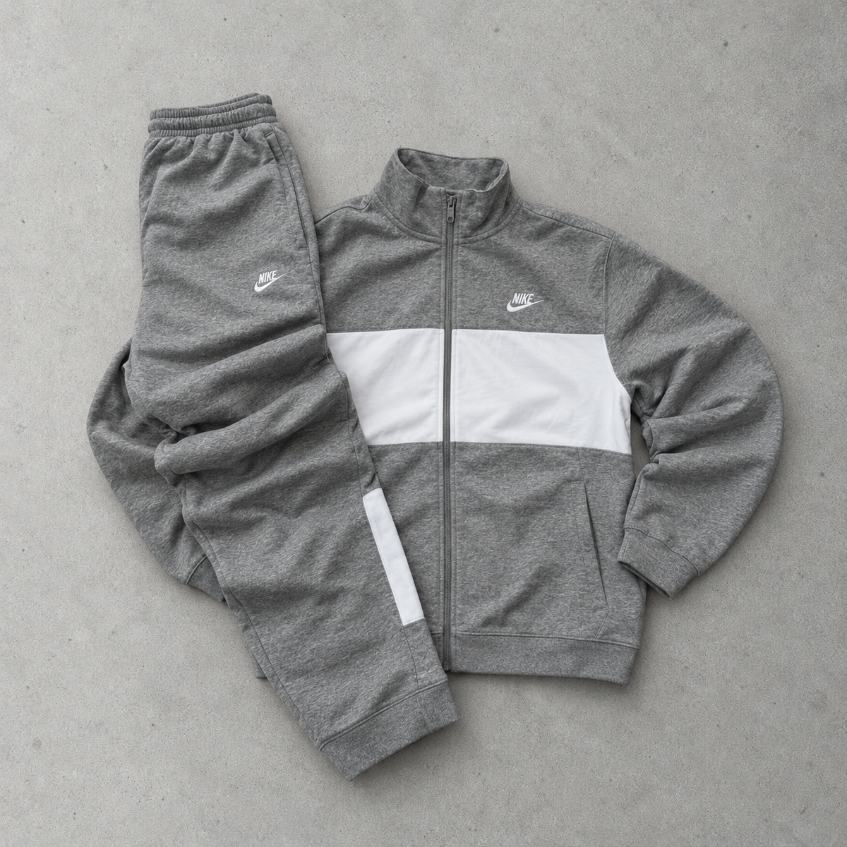 Nike Tracksuit Grey Rare (L)