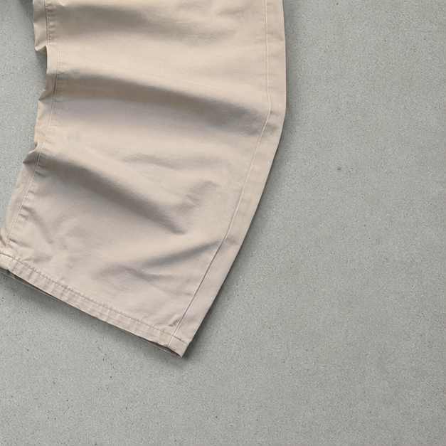 Armani Jeans Beige Rare (W33 | DE 48)