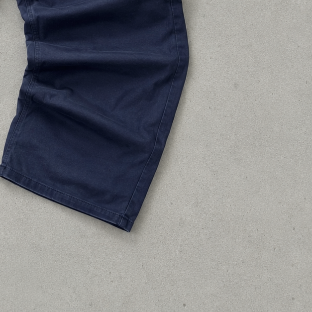 Emporio Armani J06 Jeans Marineblau Rare (W28 | DE 44)
