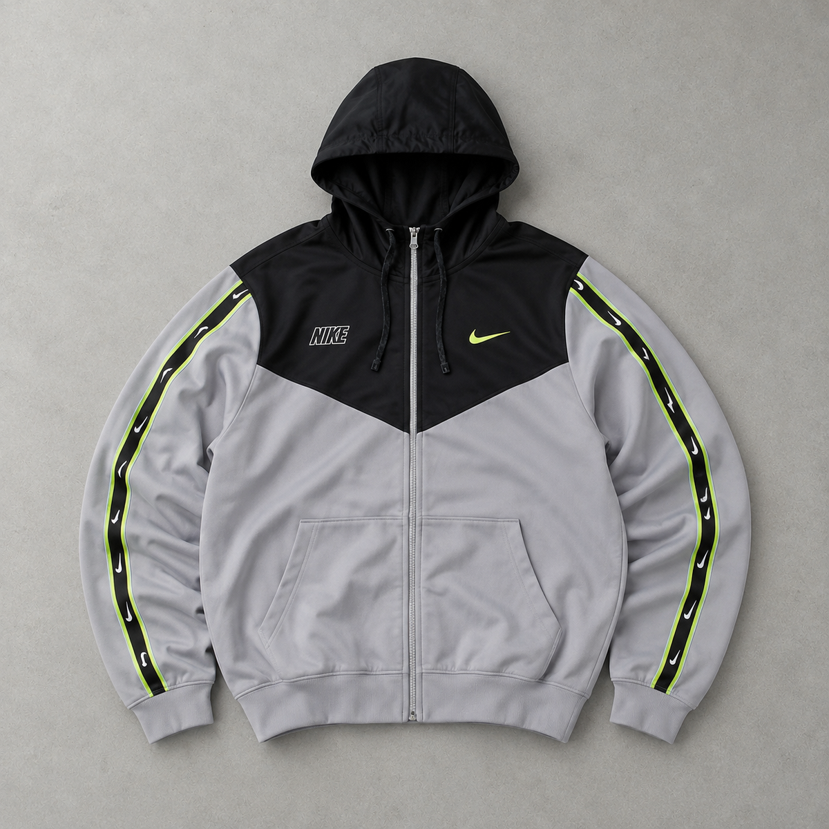 Nike Jacket Grau Limited (Size S)