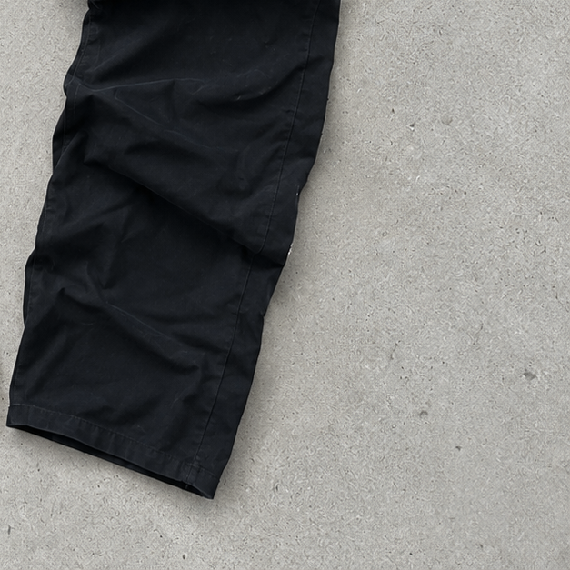 Jean vintage Armani Jeans noir en édition limitée (W38 / DE 54)