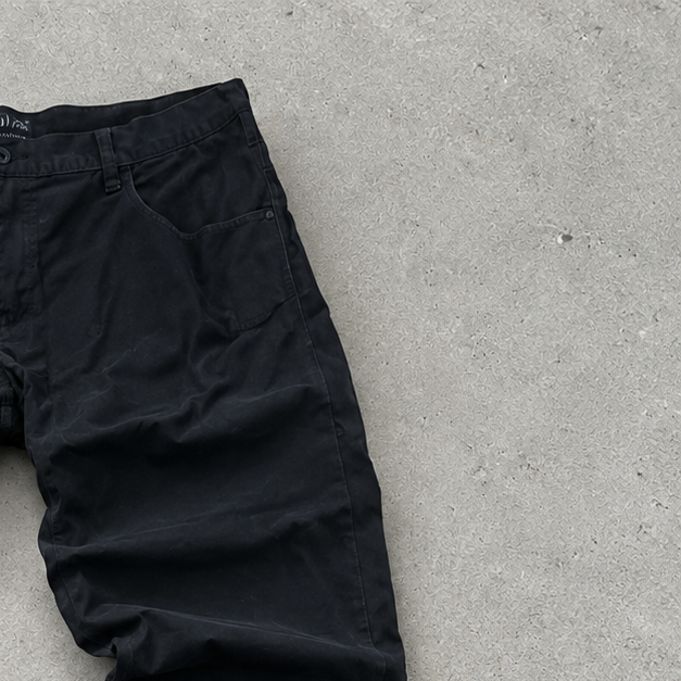 Jean vintage Armani Jeans noir en édition limitée (W38 / DE 54)