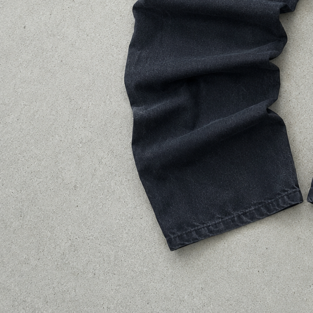True Religion Jeans Schwarz Rare (W32 | DE 48)