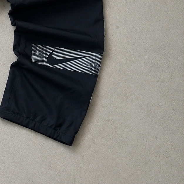 Nike Pants Schwarz Limited (M)