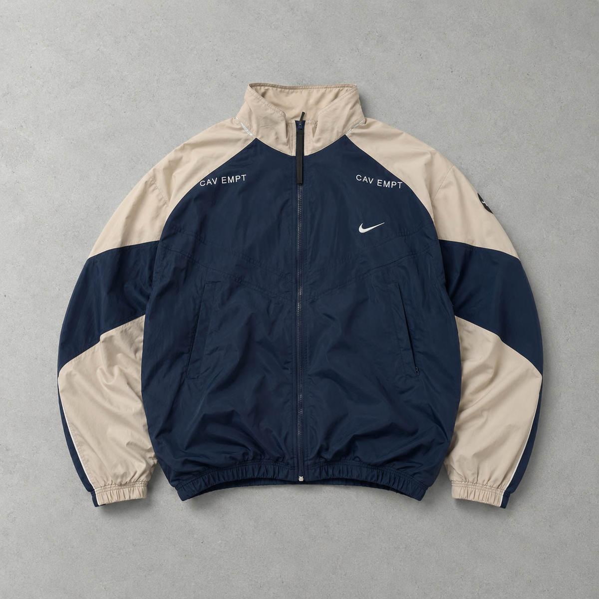 Veste Nike beige rare (taille L)