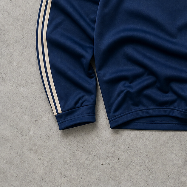 Real Madrid 2011 Adidas Track Jacket Marineblau, Gold Rare (S) Stitched Logo