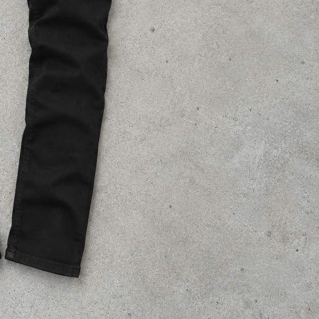 Jeans Emporio Armani noirs rares (W30 / DE 46)