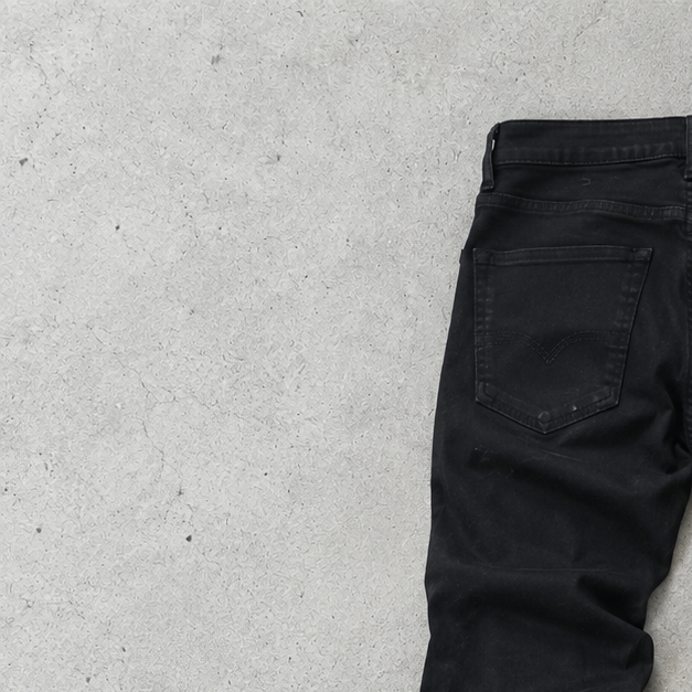Jeans Emporio Armani noirs rares (W30 / DE 46)