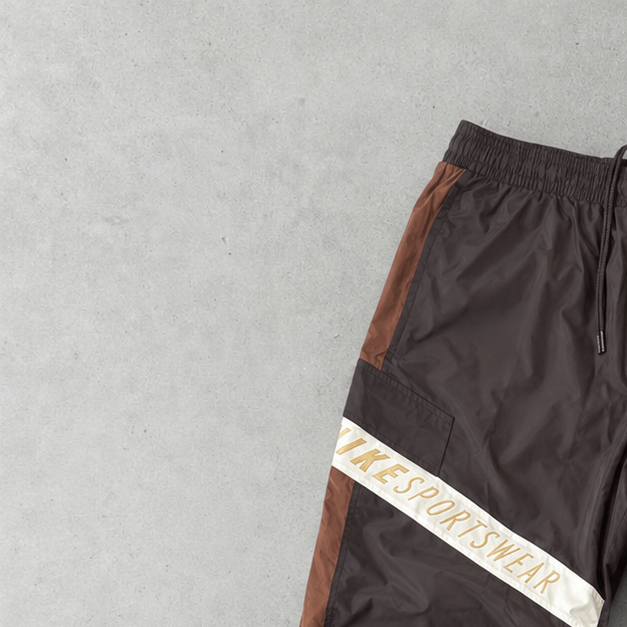 Nike Pants Braun Rare (Size M)