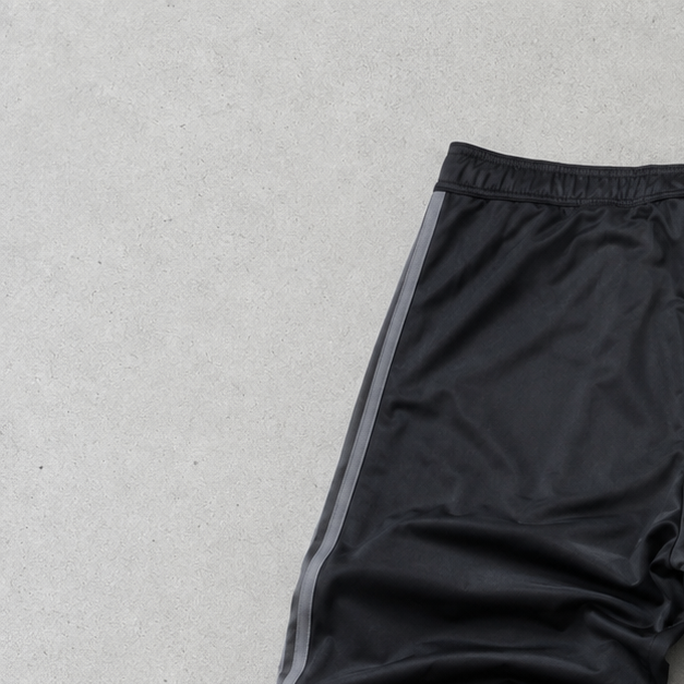 Adidas Track Pants Schwarz Rare (Size M) Stitched Logo