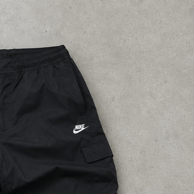 Nike Cargo Pants Schwarz Limited (Size M)