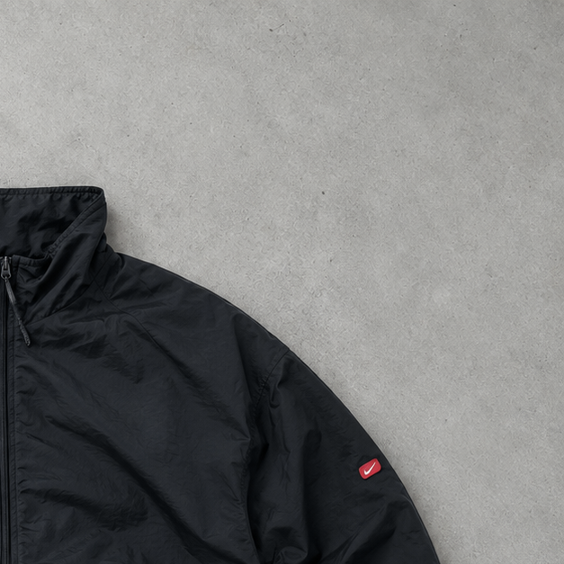 Nike Jacke Schwarz limitiert (M)