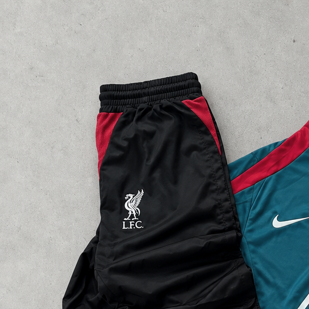 Liverpool Nike Tracksuit Black Rare (L)