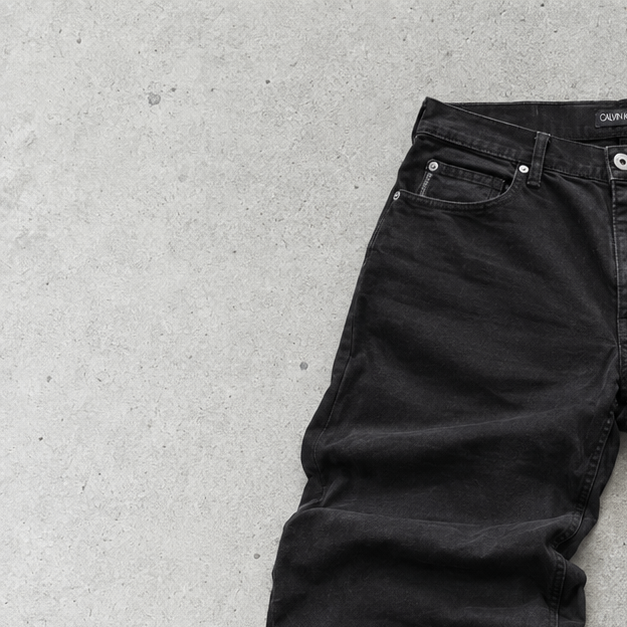 USA années 90 Armani Jeans Jean Noir Édition Limitée (W38 / DE 54)