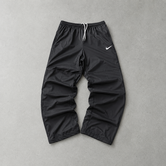 Nike Pants Schwarz Limited (Size L)