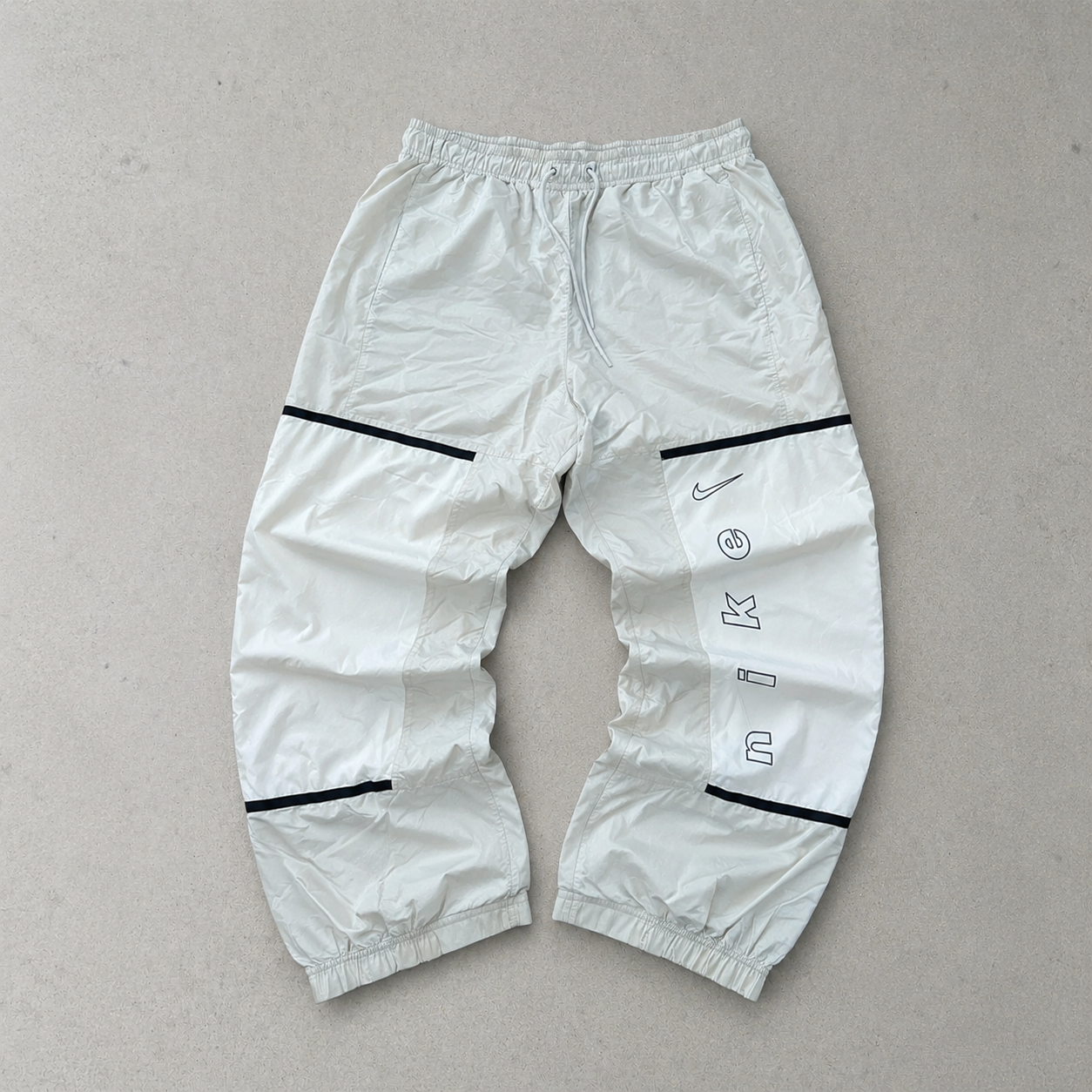 Y2K Nike Track Pants Weiß Limited (M)