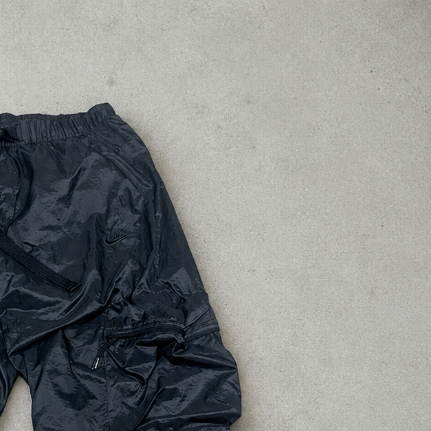 NIKE Pants Black Rare (M)