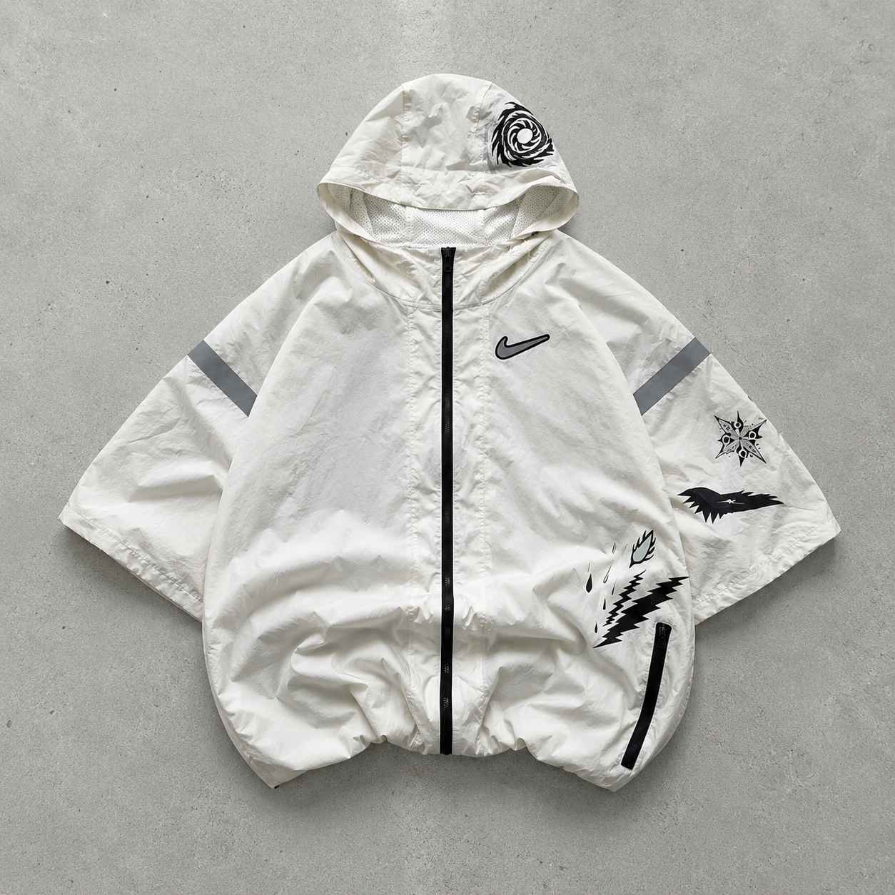 Nike Jacket White, Black Limited (M)