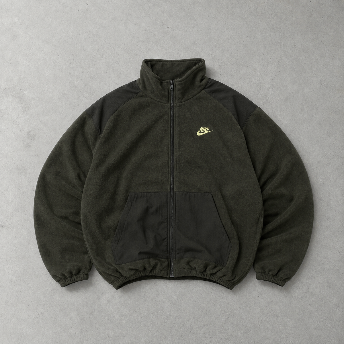Nike Fleecejacke Grün Limited (Größe M)