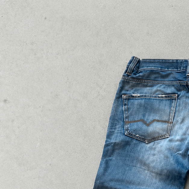 Armani Jeans Blau Rare (M)