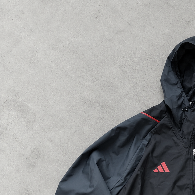 Red Devils Adidas Regenjacke Schwarz / Rot Rar (XL)