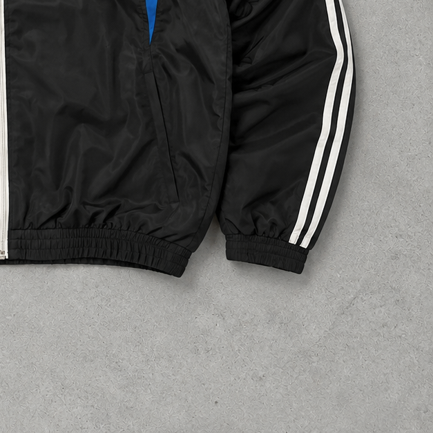 Adidas Jacke Schwarz limitiert (XL) gesticktes Logo