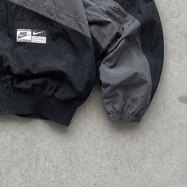 Nike Jacket Black Rare (Size L)