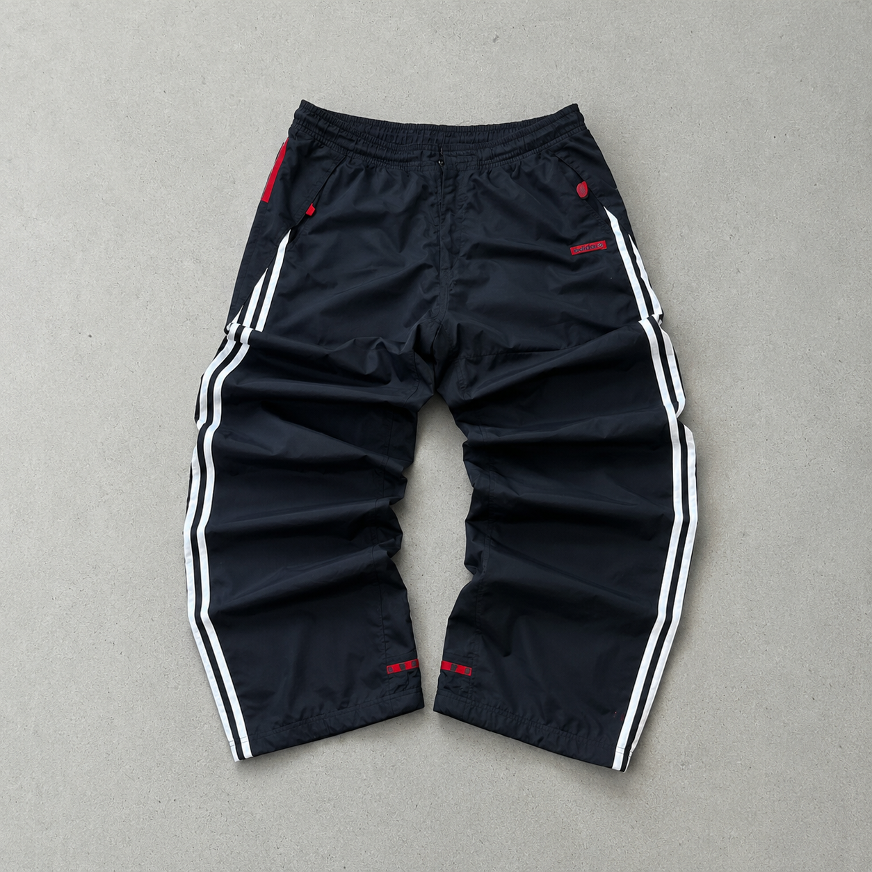 Adidas Pants Schwarz, Rot Rare (S)