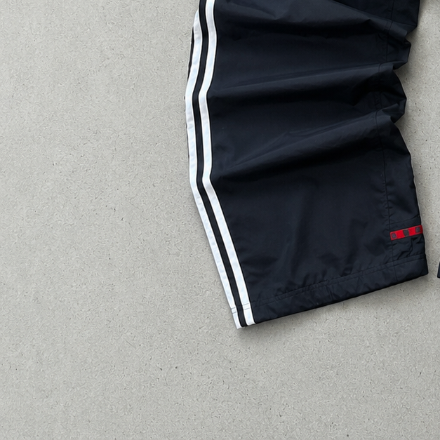 Adidas Pants Schwarz, Rot Rare (S)