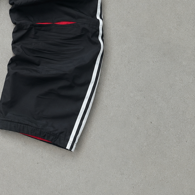 Adidas Pants Schwarz, Rot Rare (S)
