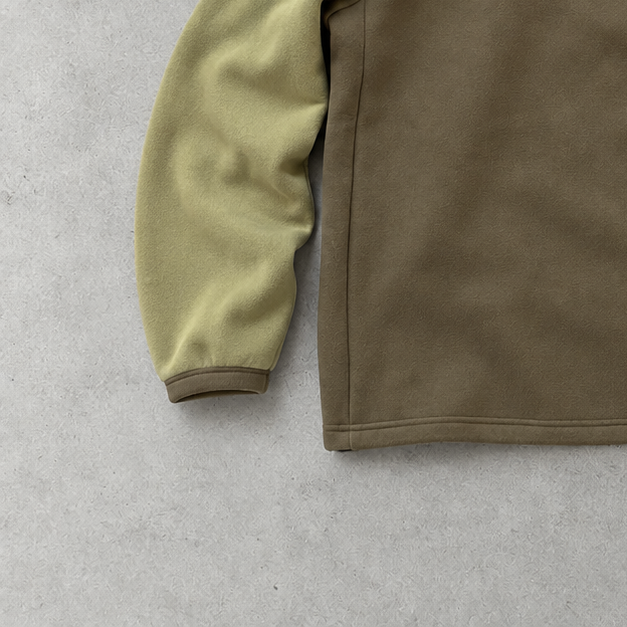 Nike Sweater Khaki Rare (M)