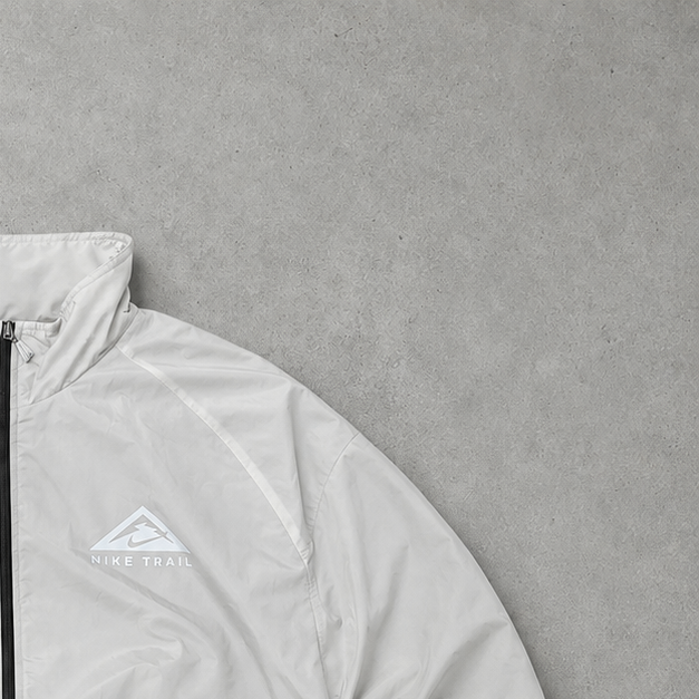 Veste Nike blanche limitée (taille L)