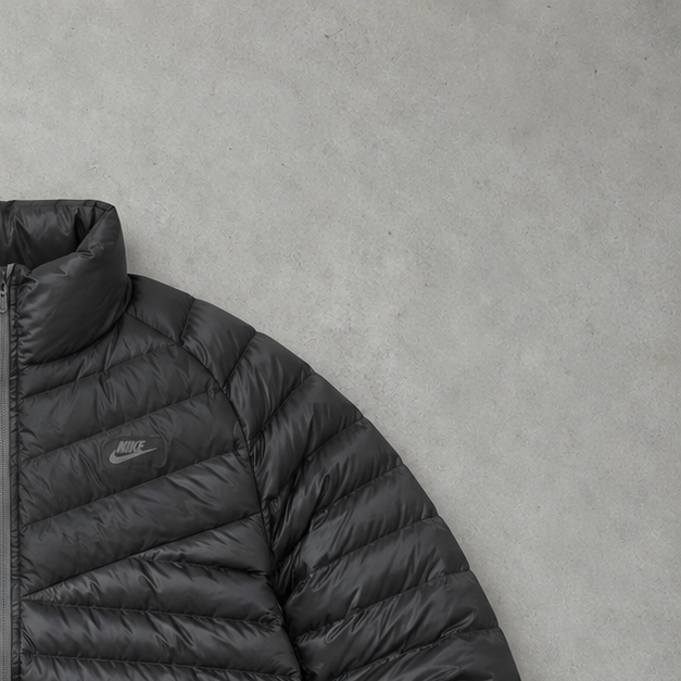 Seltene schwarze Y2K Nike Jacke (L)