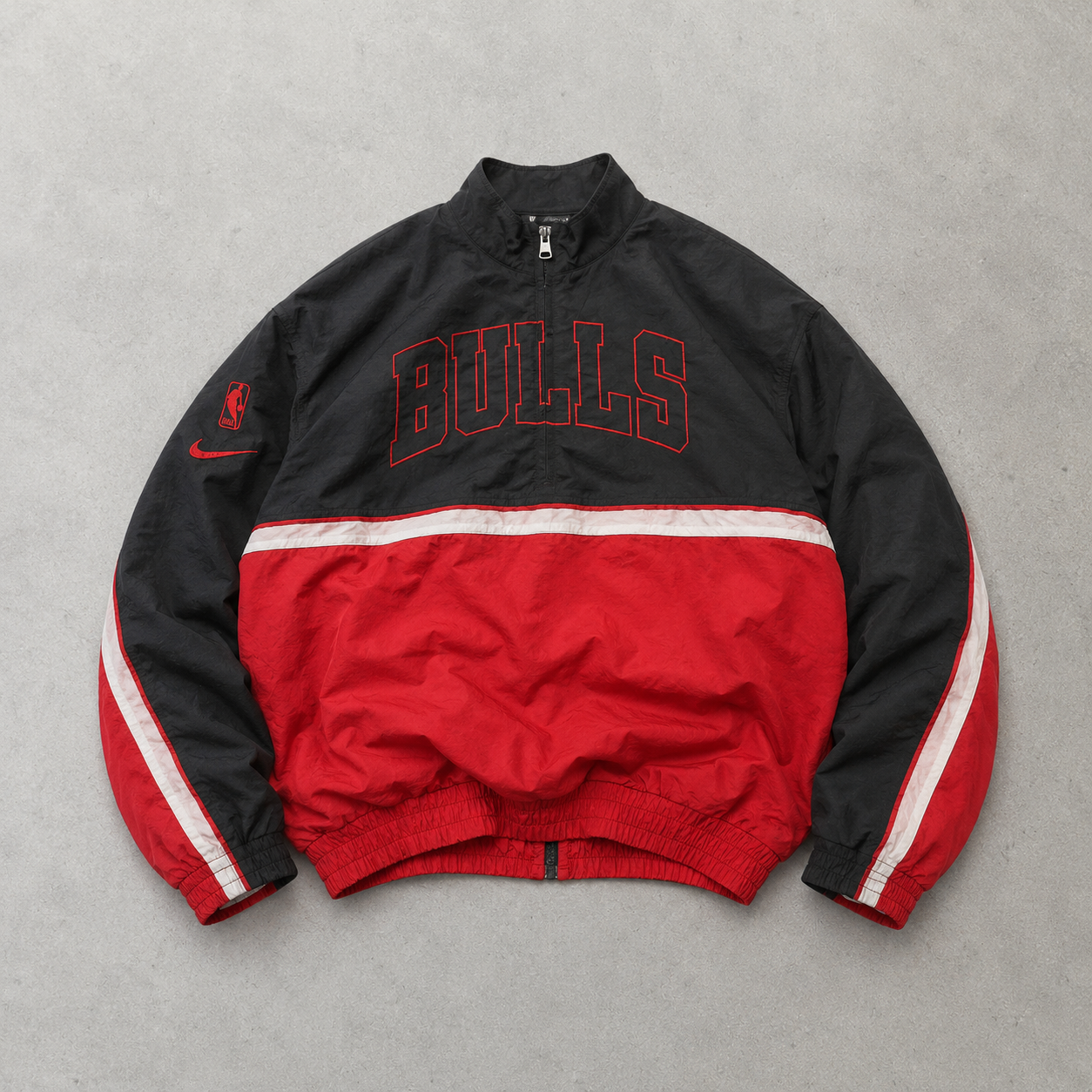 NBA Chicago Bulls Nike Jacket Red, Black Rare (M)