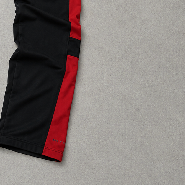 NIKE Pants Black / Red Limited (M)