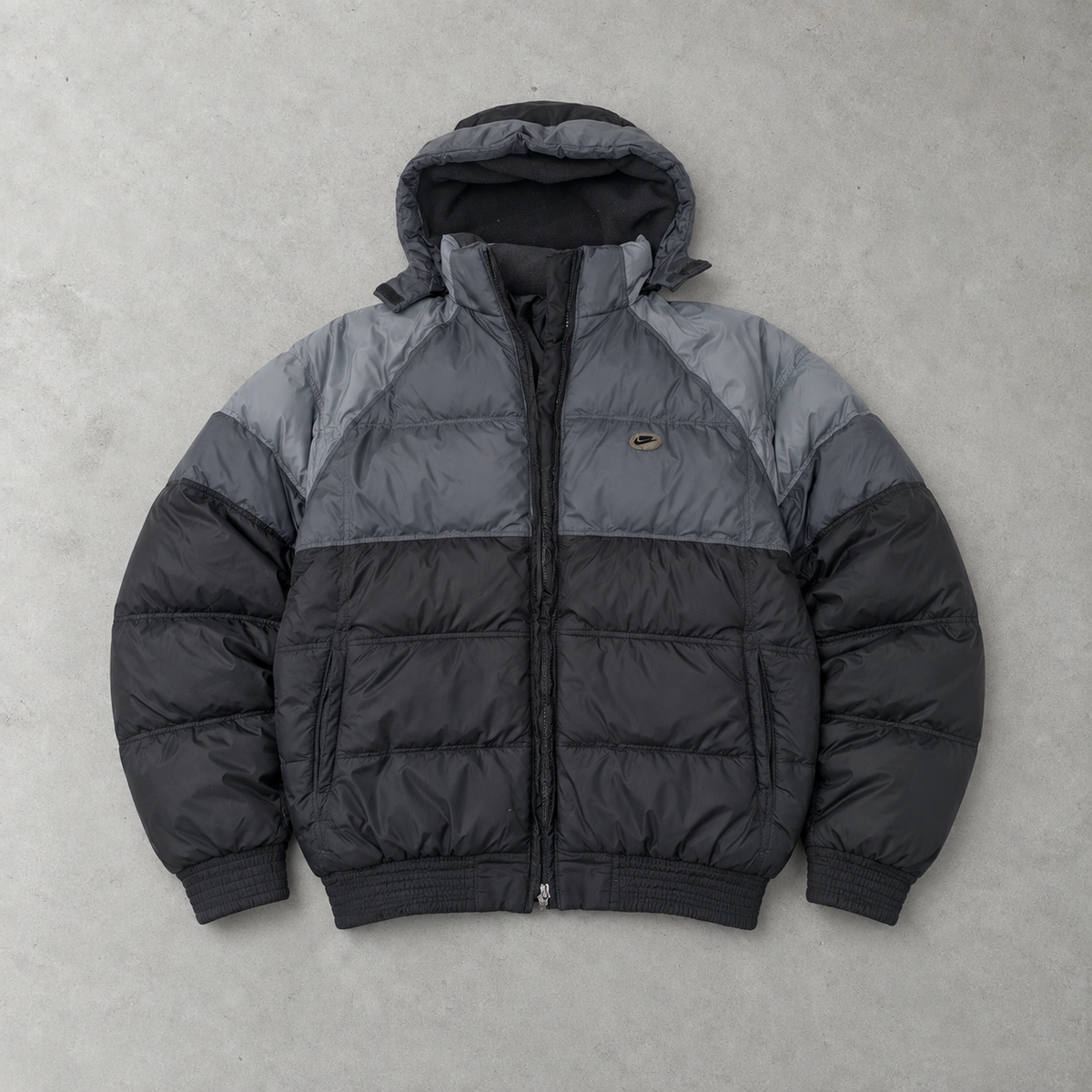 Seltene Nike-Jacke aus den 90ern, Grau (S)