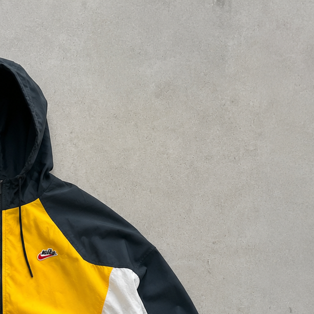 Retro Nike Windbreaker Black, Orange Rare (M)