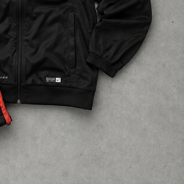 Juventus Y2K Nike Tracksuit Black Rare (S)