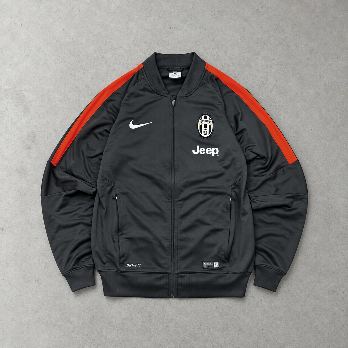 Juventus Y2K Nike Tracksuit Black Rare (S)