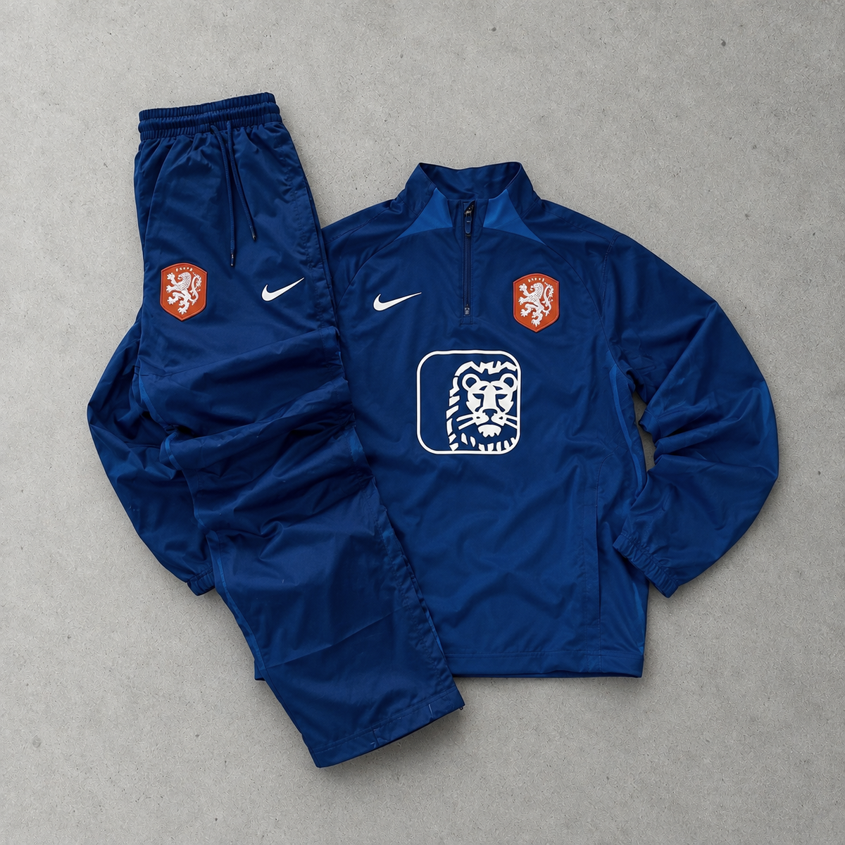 Netherlands Nike Tracksuit Blue Rare (S)