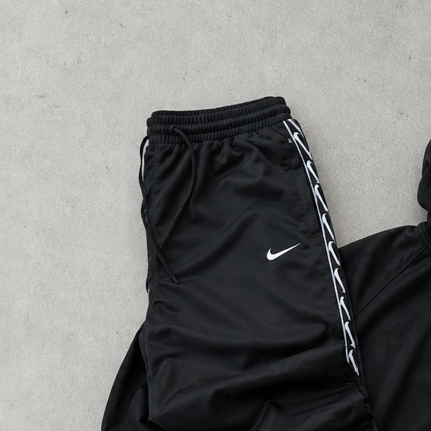 Nike Tracksuit Black Rare (M)