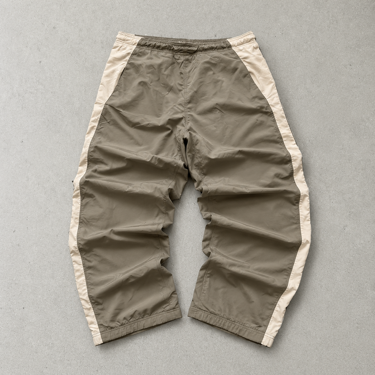 Y2K Nike Track Pants Grau, Weiß Limited (S)