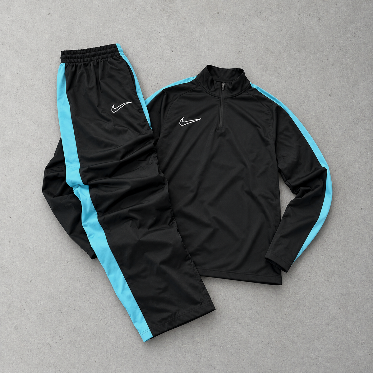 Nike Tracksuit Black Rare (M)