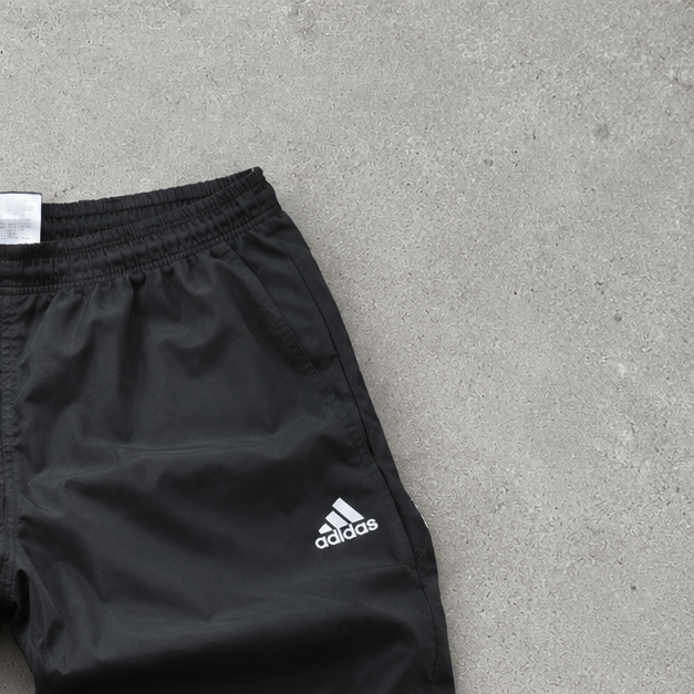 Adidas Shorts Schwarz Limited (S)