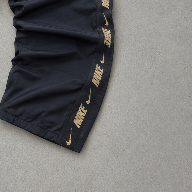 Nike Pants Schwarz, Gold Limited (M)