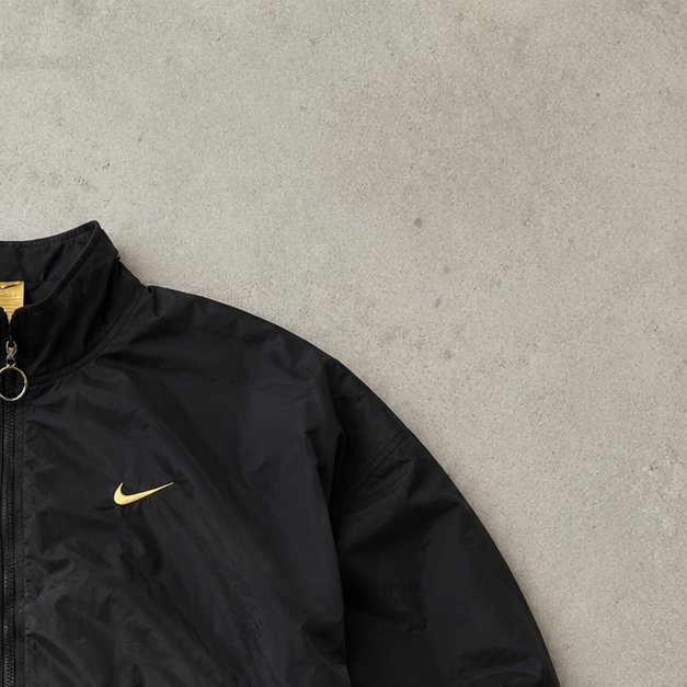Vintage 2000 Nike Jacket Black Rare (L)