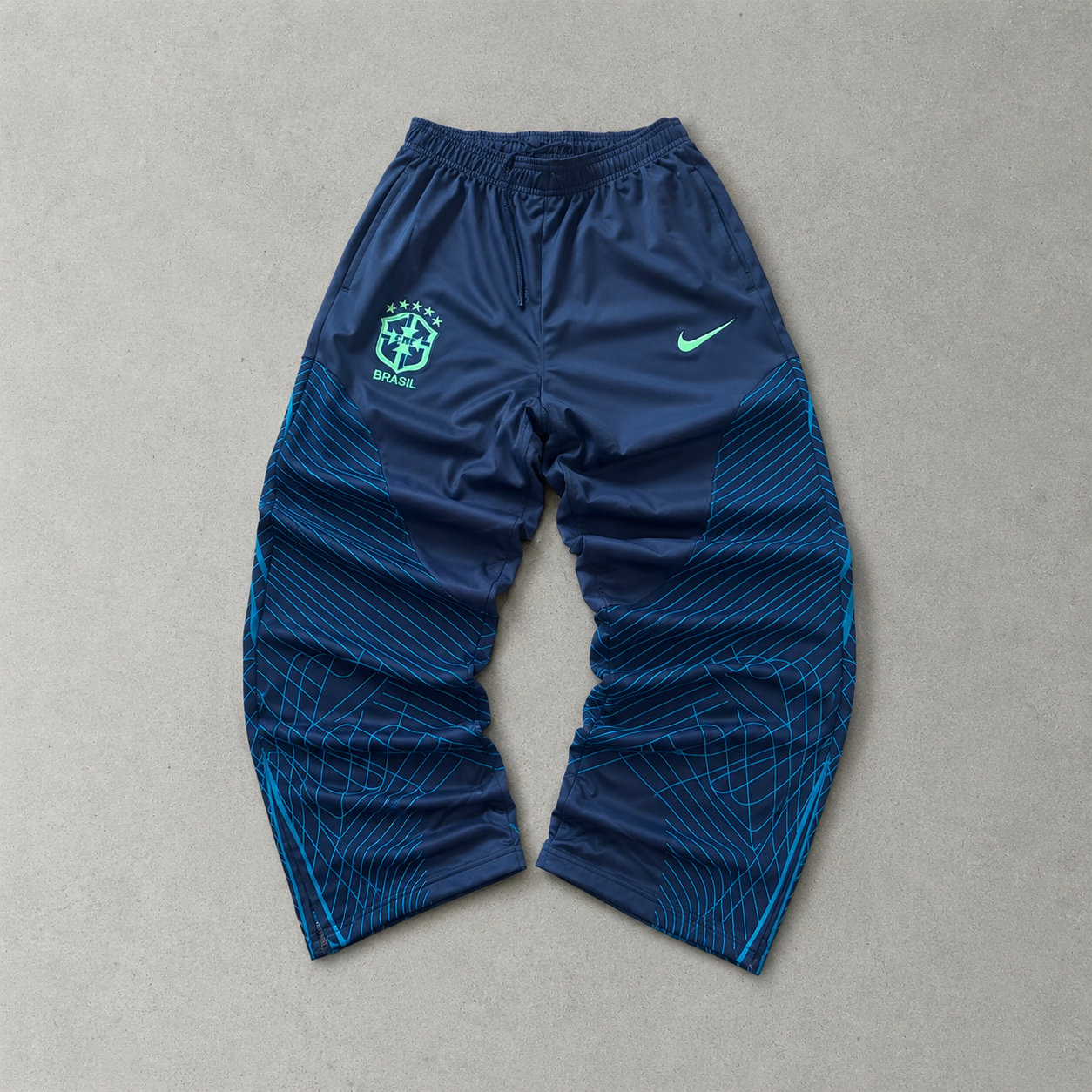 Nike Pants Blau, Marineblau Limited (M)