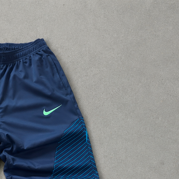 Nike Pants Blau, Marineblau Limited (M)
